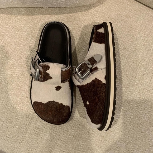 Limited edition Zara x Twojey collaboration. ULTRA RARE - Picture 1 of 2